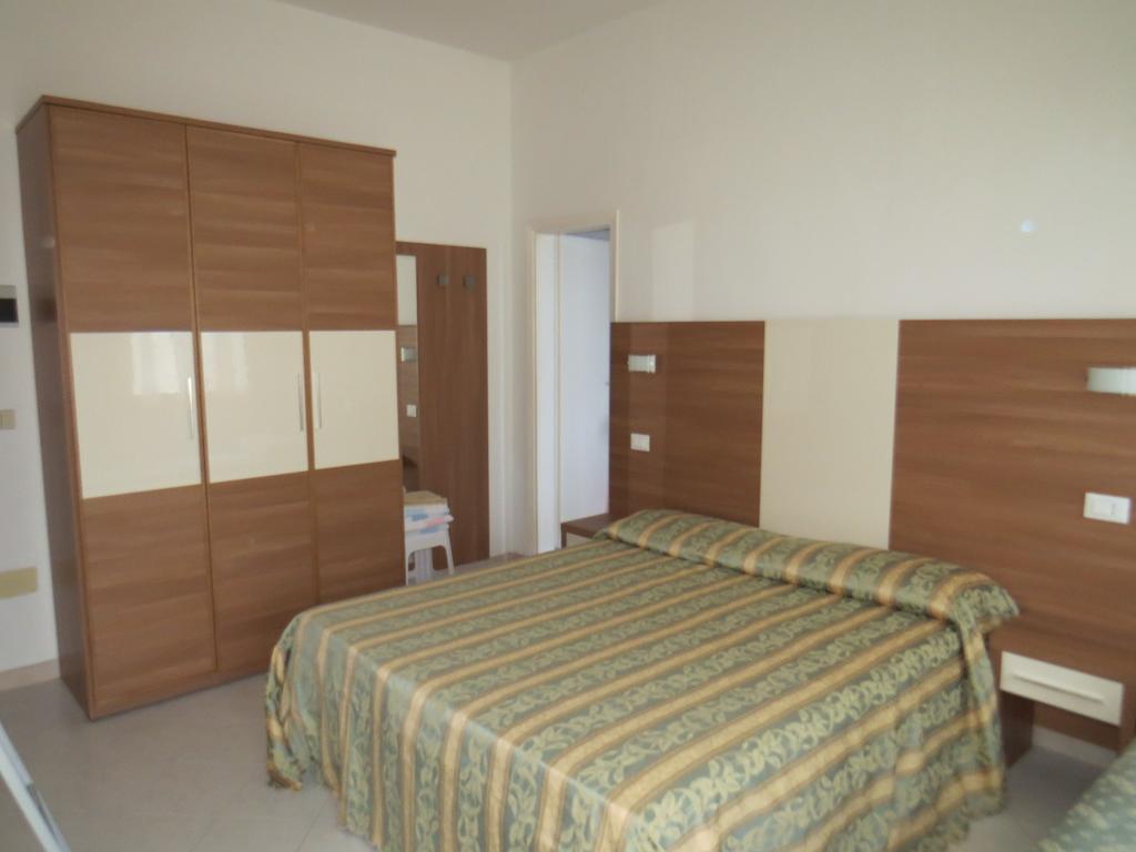 Hotel Vallechiara Лидо-ди-Савио Номер фото